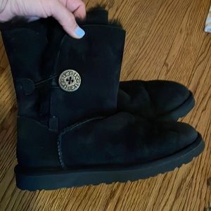 Ugg boots - black suede - sz 6